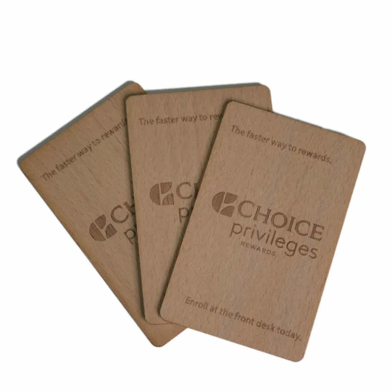 Tarjetas de Recompensas Choice Hotel de Madera